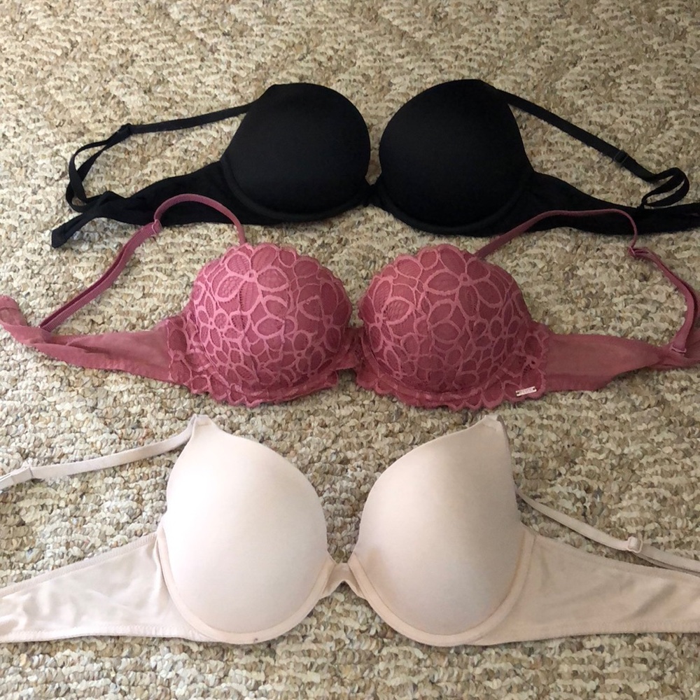 Victoria Secret bra lot